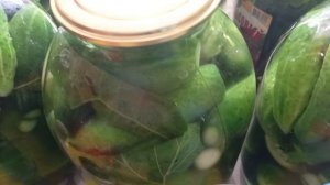 Машинка закаточная, механическая. Щелчек! и готово.