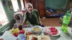 Дед Матвей доволен.