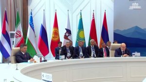Михаил Мишустин перечислил ключевые решения, которые принимаются на заседании ЕМПС в Чолпон-Ате