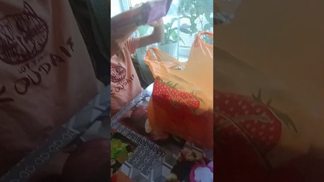 Утренняя распаковка продуктов