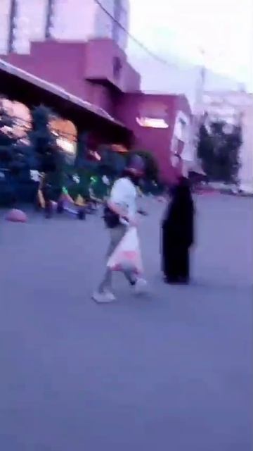 Исламабад? Нет, улицы Петербурга.