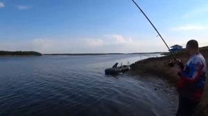ВЗЯЛ ТРОФЕЙ 20кг ! ВОТ ЭТО РАЗДАЧА! РЫБАЛКА НА ВОЛГЕ! Рыбалка в Астрахани