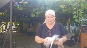 Купите Таше булку, сообщи Валере, её вид пугает