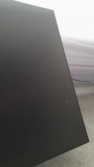 Играю в прикольную игру про паркур! (название в комментах прочитал с тебя подписка))