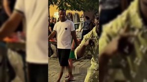 Песни в исполнении Юрия Шатунова популярны не только в России ,но и за ее пределами,особенно « Седая