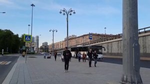 Автобус Лиаз-5250 «ВОЯЖ» следует по маршруту 317