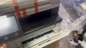 Замятия в ADF практически нового МФУ Hp Lj 4103, это гарантийный случай? И при чём здесь бумага?