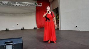 20260808 Танцы Вера Ефремова песня песня Возле дома нашего на краю села белая черёмуха парк г Орёл