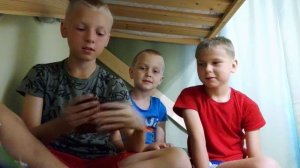 открываем футбольные карточки