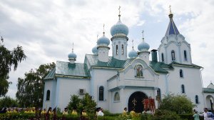 В день равноапостольной Марии Магдалины епископ Серафим совершил в обители Божественную Литургию
