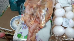 Ирина пришла из магазина. Много для МАЛЬЧИКА. Закрыла Вишнёвое варенье.