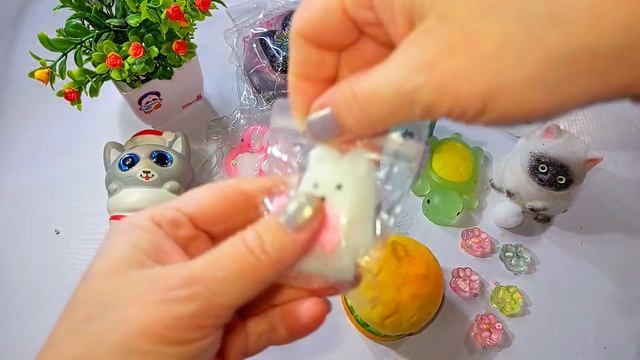 АСМР распаковка сквишей и силиконовых игрушек из сюрприз боксов 💗♥💗