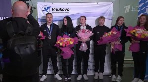 В Москве встречали триумфаторов Чемпионата Европы по водным видам спорта.