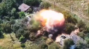 💥Российская авиация уничтожает украинских террористов в Харьковской области
