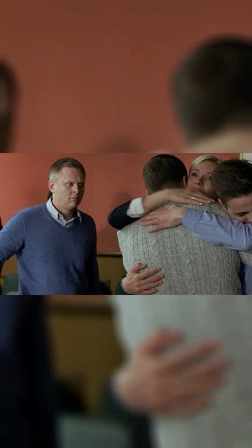 Дезертир с оружием просит укрытия у старого друга