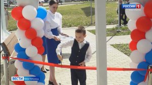 Юный пловец перерезал ленточку на открытии нового бассейна в Костроме