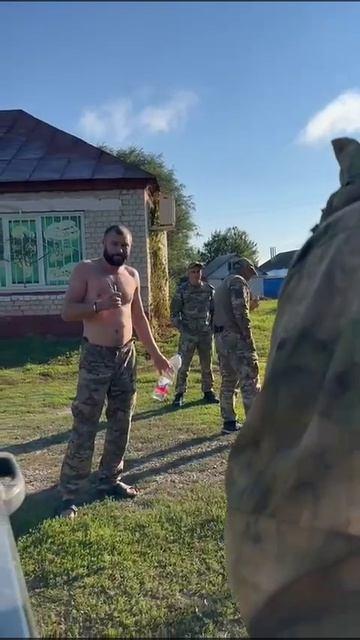 На этом видео мой родной брат он чистит зубы это утро. В обед он погиб выполняя задачи Курс 19.08.24