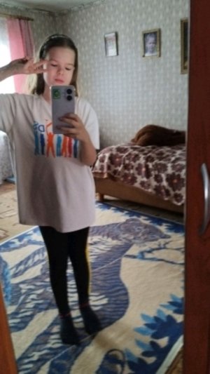 привет подписчики сейчас хочу просто давайте свои песни спеть которые я сама придумывала надеюсь вам