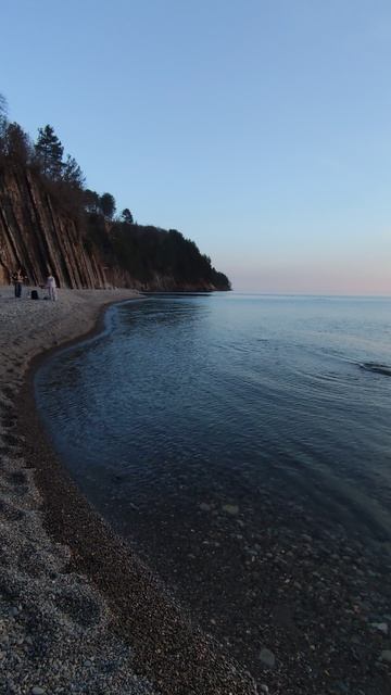 Пляж у скалы Киселёва. Чёрное море.