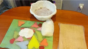 Купили и не разочаровались/Налепила домашних/Испекла пирог с изюминкой