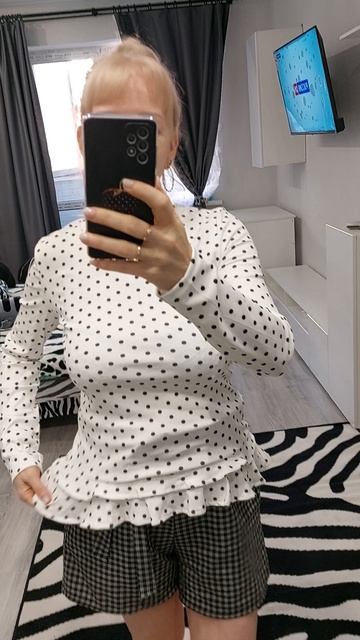 Лонгслив в горошек, полиэстер)😊🌺08-08-2026