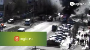В Нижнем Тагиле на ходу вспыхнула маршрутка