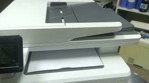 Hp lj 428 рвет, мнет бумагу на торце по центру