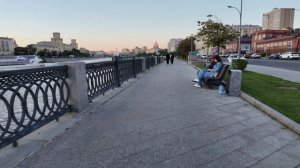 Москва вечером 2026 прогулка вдоль реки красивые набережные и закат 🌇
