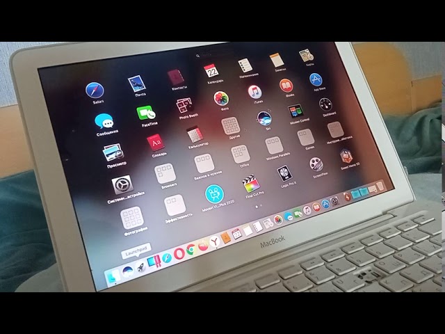 Обзор MacBook 2010 White Unibody в домашних условиях