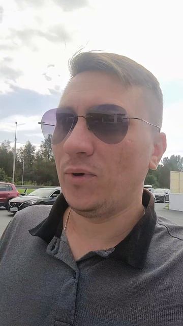 надо было и минимальное ограничение на заправку вводить. очереди на заправках.