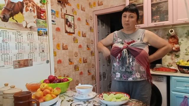 СХОДИЛИ В БОЛЬНИЦУ СНЯЛИ ШВЫ, ЗАШЛИ В ГОСТИ С ГОСТИНЦАМИ, СЕЛЬСКАЯ ЖИЗНЬ