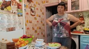 СХОДИЛИ В БОЛЬНИЦУ СНЯЛИ ШВЫ, ЗАШЛИ В ГОСТИ С ГОСТИНЦАМИ, СЕЛЬСКАЯ ЖИЗНЬ