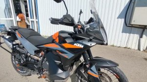 064 KTM 890 Adventure 2023
