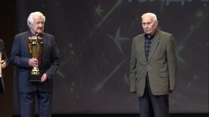 «Халкъ ва заман».  «Свою судьбу сам ковал»