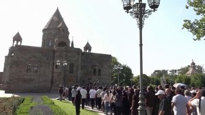 Судебный процесс над главой Армянской апостольской церкви отложен.