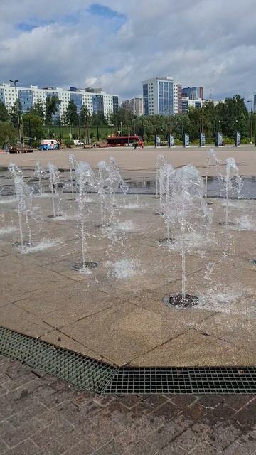 Фонтаны около Драмтеатра в Перми.