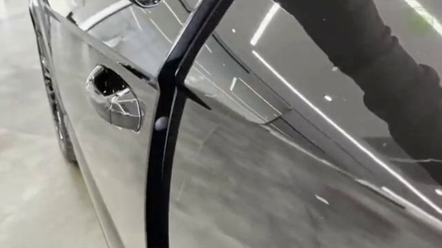 Genuine Lamborghini URUS SE door closers. VAG-upgrade.ru
