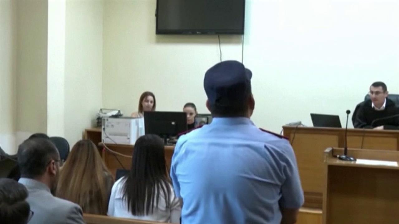 В Армении судья по делу Гарегина Второго взял самоотвод.