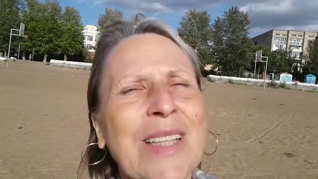 25. Импланты как родные, пока хожу с временными зубами. Все равно радуюсь жизни !
