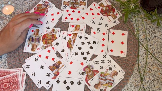 ♥️Червонная дама. Гадание на игральных картах