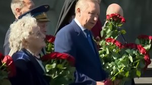 В Петербурге почтили память защитников Ленинграда в 82-ю годовщину окончания битвы