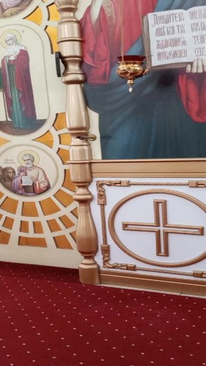 Божественная служба в храме Святой Троицы