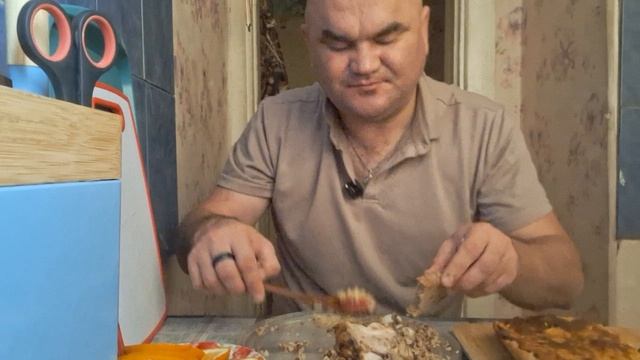 МУКБАНГ/ГРЕЧНЕВАЯ КАША С КУРИНЫМИ БЕДРАМИ/ШАНЬГА