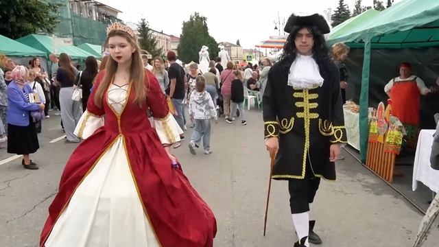 13-метровый пирог в Чаплыгине установил новый Рекорд России!