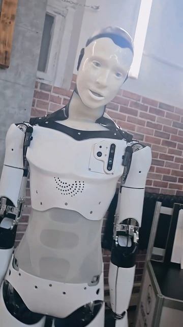 Какой Народный киберпанк без роботов? Сегодня снимаем вместе с Rent Robot Научили делать бойца трунь