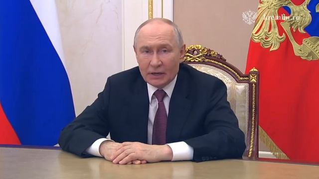 Президент России поздравил строителей с профессиональным праздником