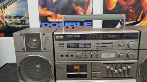 В продаже - магнитола Aiwa CA-10 - на запчасти, разборку, под восстановление.