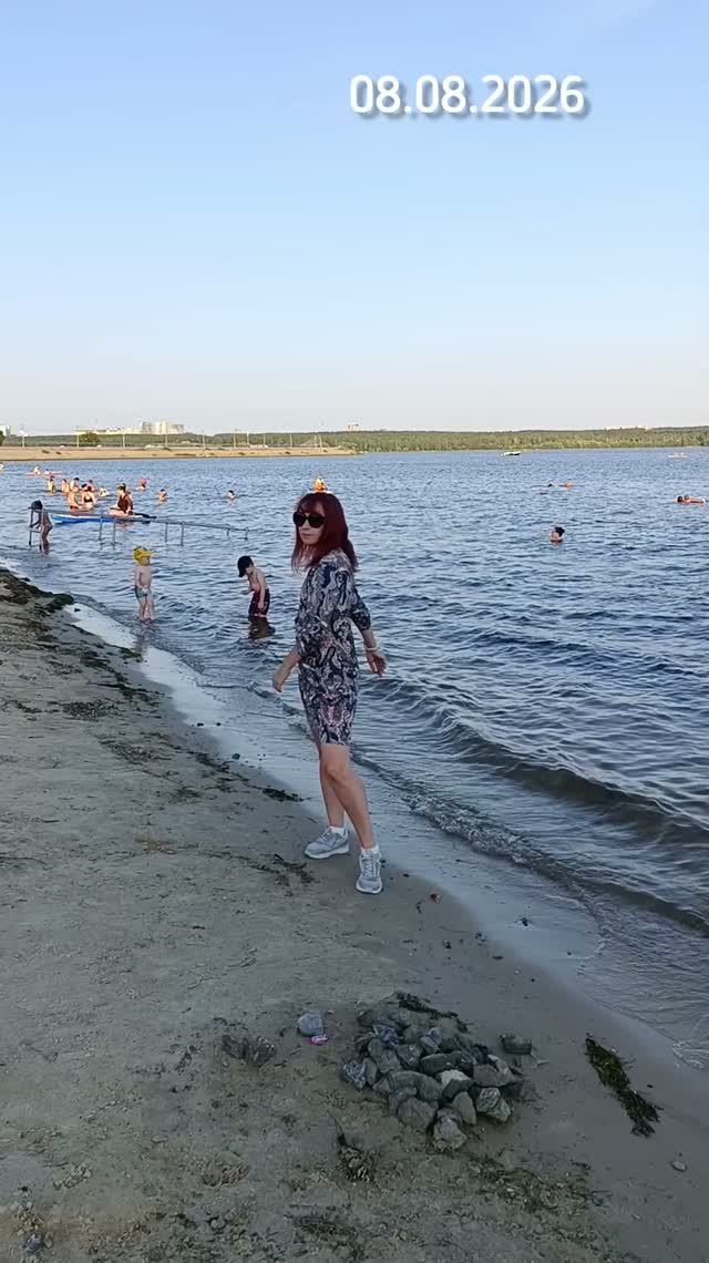 вечерний пляж и утки ушли в закат!! 08.08.