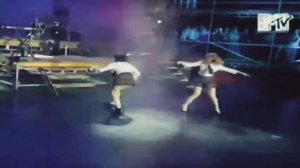 T.A.T.u - «All the things she said» Moscow 2001. Mtv russia. Live.