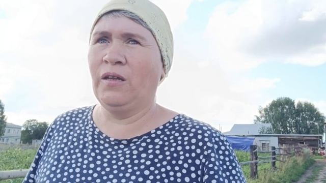 Гуляем с Радой и Бароном 
Как теперь будут учиться наши дети? Жизнь в деревне.